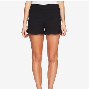 1.State ruffle-hem shorts